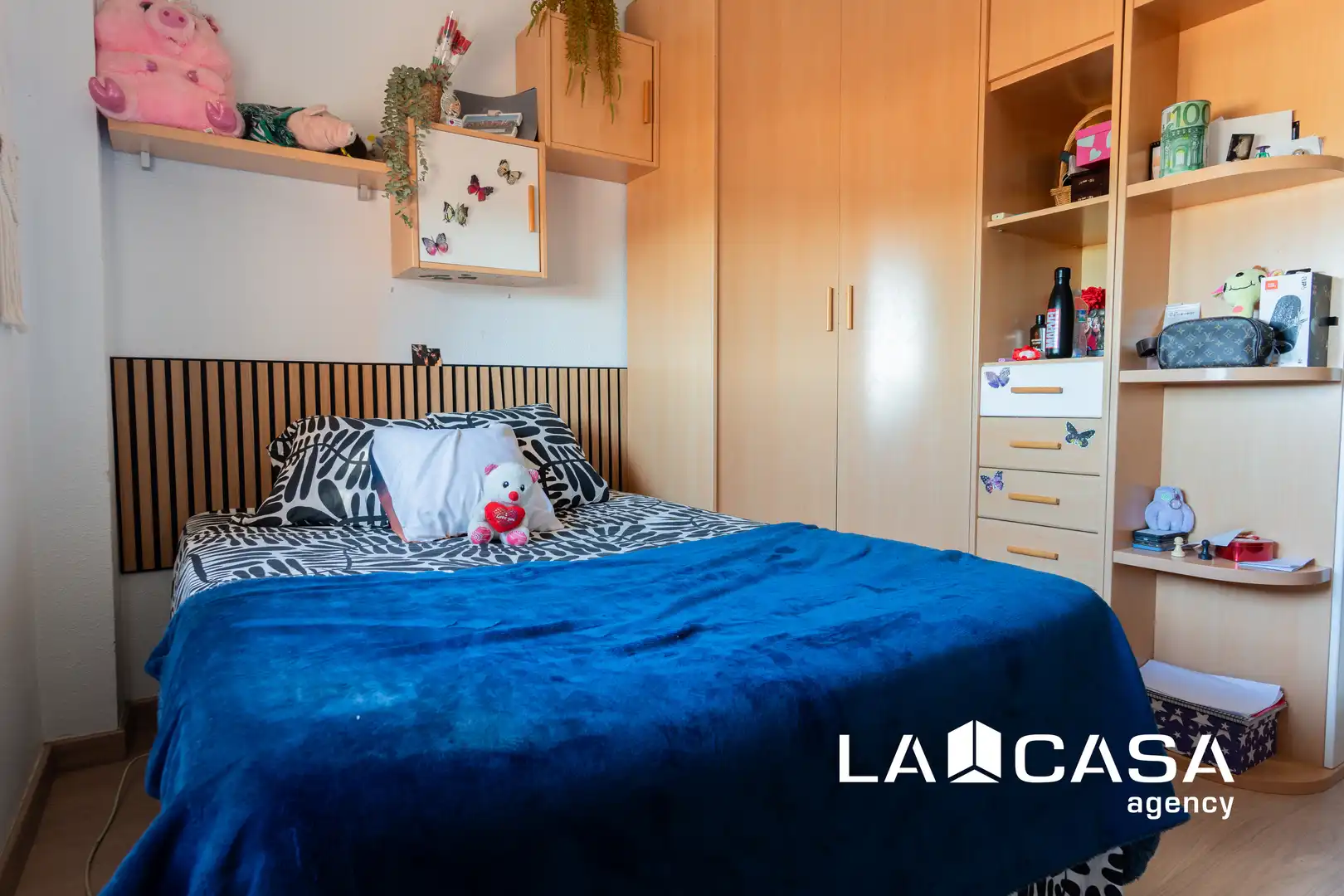 Dormitori de Casa adosada en venda en Dos Hermanas amb Aire condicionat i Terrassa