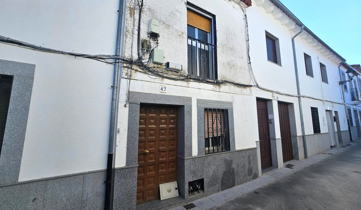 Casa adosada en venda a Arriba, Dos Torres