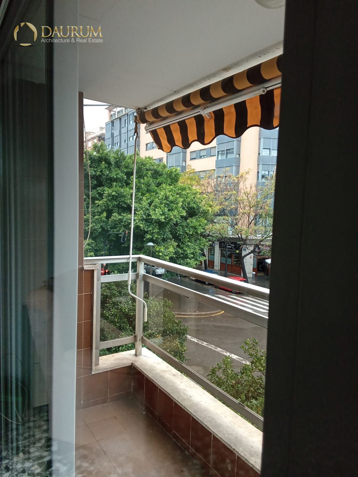 Flat for sale in DEL PUIGCAMPANA, En Corts - Doctor Waksman , Quatre Carreres