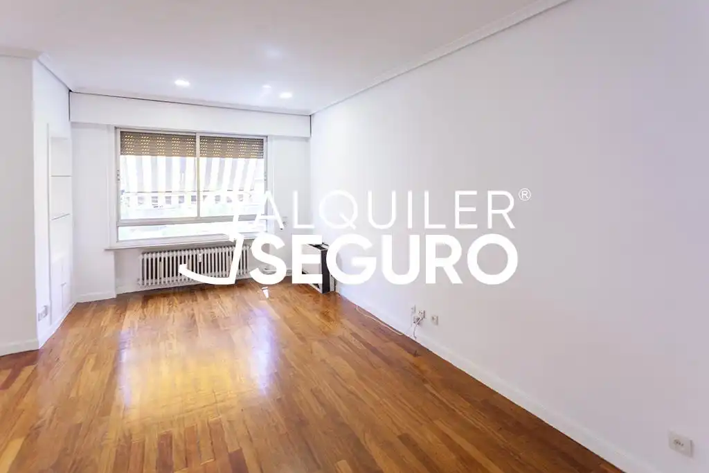 Flat with lift to rent in Menendez Pidal, imagen 6