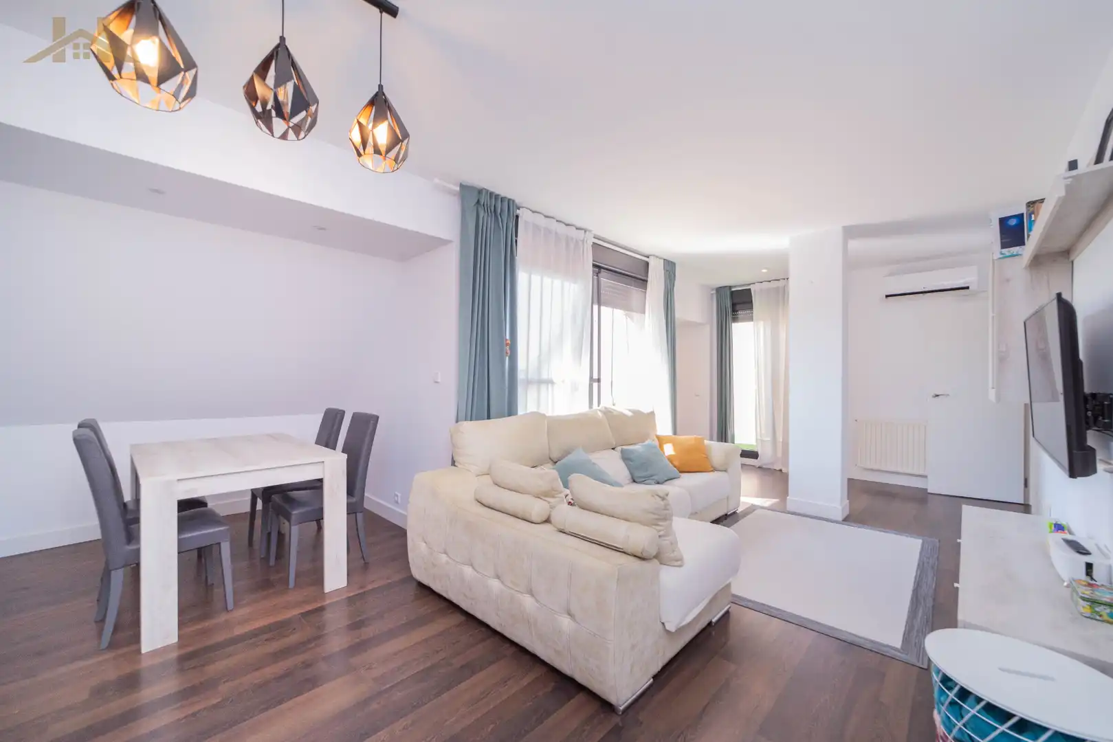 Living room of Attic for sale in Boadilla del Monte  with Air Conditioner, Heating and Private garden