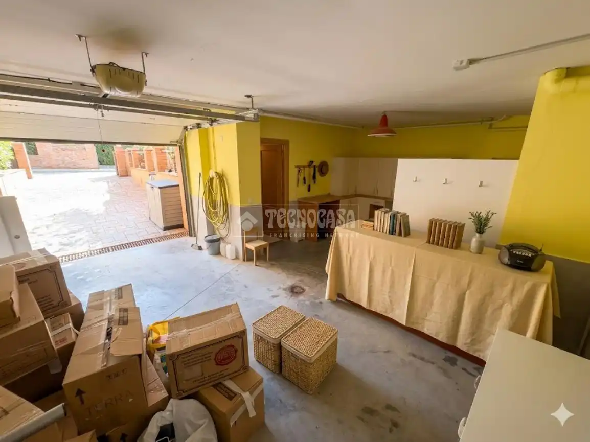 Casa adosada en venta en Valdemoro con Jardín privado y Terraza