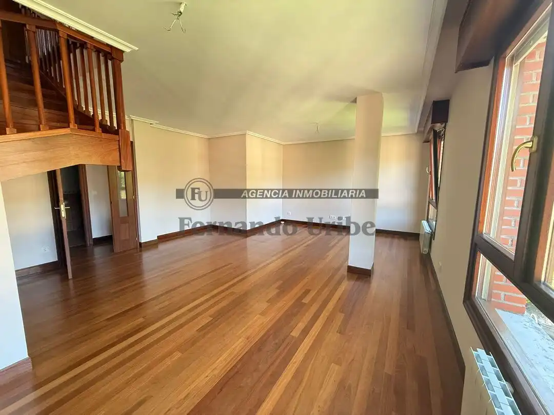 Sala de estar de Dúplex en venta en Berriz con Calefacción, Terraza y Trastero