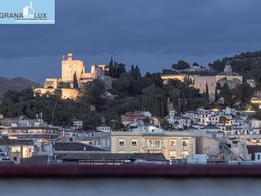 Duplex with balcony for sale in Calle SOLARILLO DE GRACIA