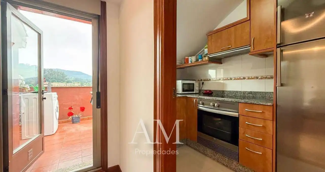 Cocina de Ático en venta en Gondomar con Calefacción, Terraza y Trastero
