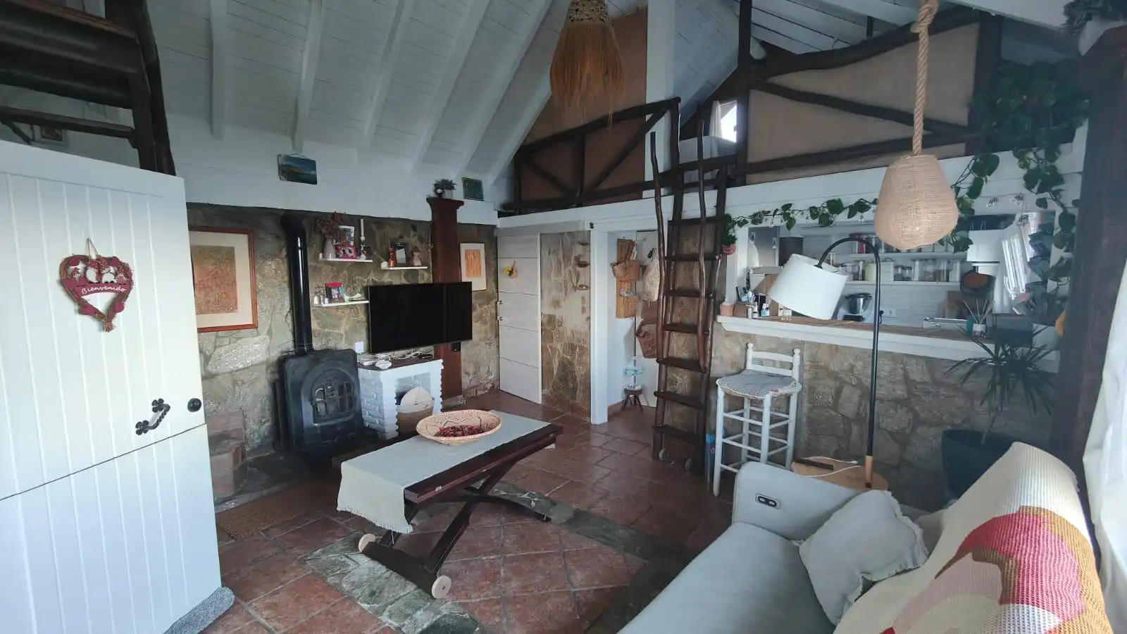 Living room of Houses for sale in Algeciras  with Swimming Pool and Balcony