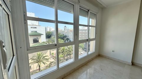 Foto 3 von Wohnung zur Miete in Asdrúbal - Bahía Blanca, Cádiz Capital