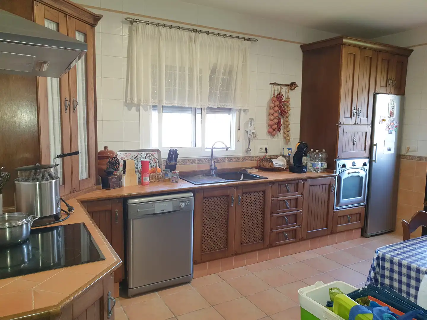 Cuina de Casa o xalet en venda en Chiclana de la Frontera amb Aire condicionat, Calefacció i Jardí privat