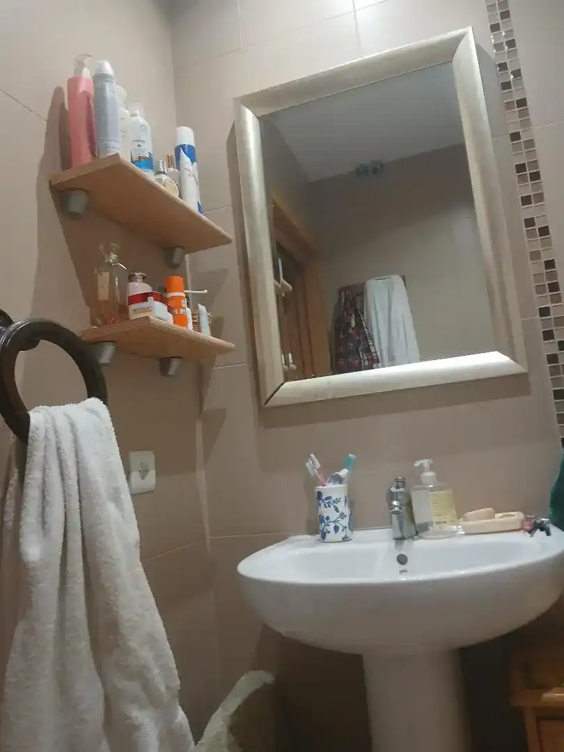 Bany de Pis en venda en Gata amb Jardí privat, Traster i Moblat