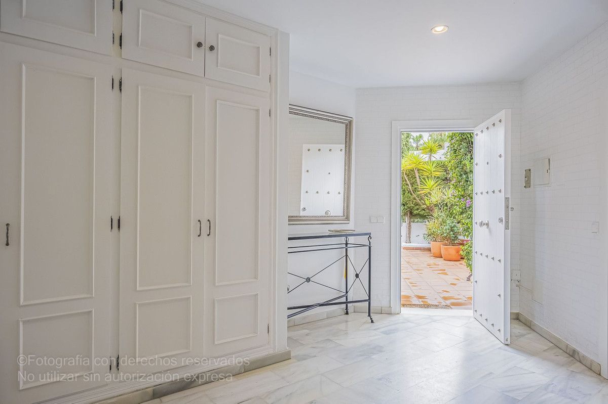 Casa adosada en venda en Estepona amb Aire condicionat, Calefacció i Jardí privat