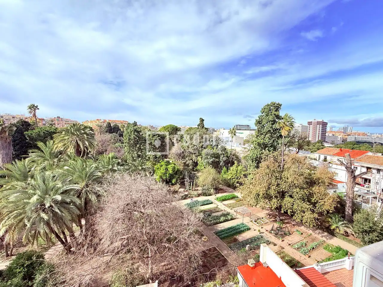 Jardín de Piso de alquiler en Valencia con Aire acondicionado, Calefacción y Amueblado