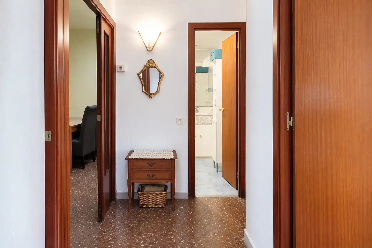 Piso con terraza en venta en Carrer de la Mare de Déu de Port 347, imagen 27