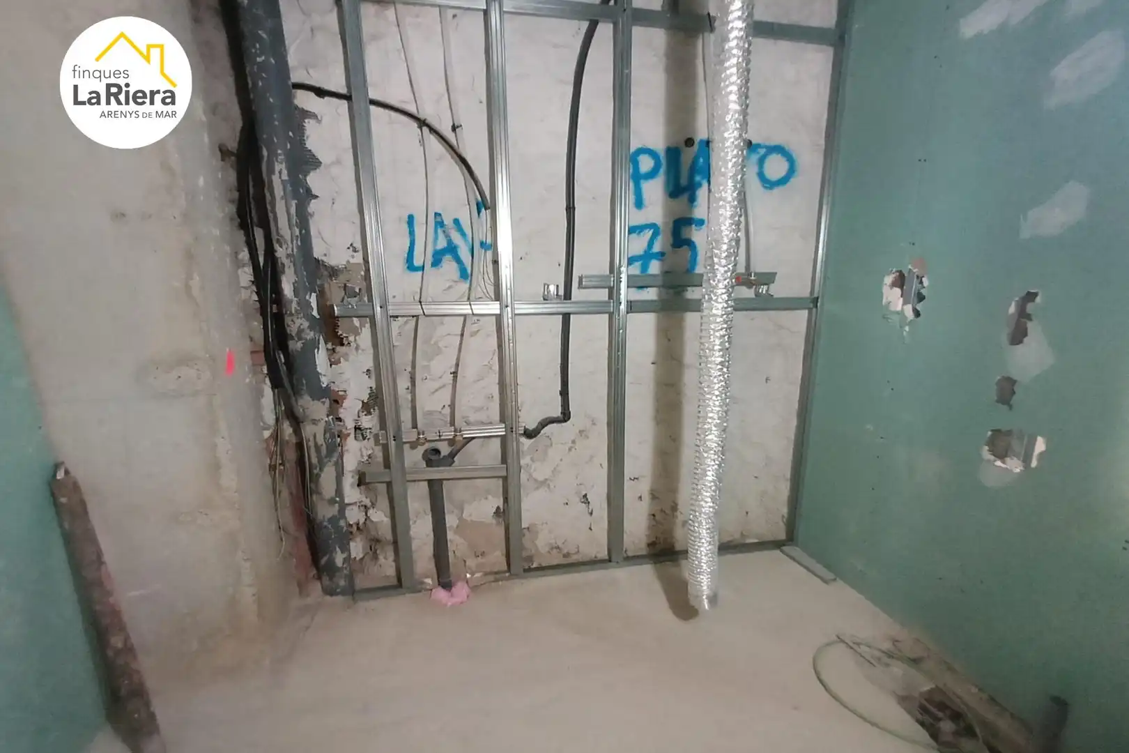 Flat for sale in Centre  