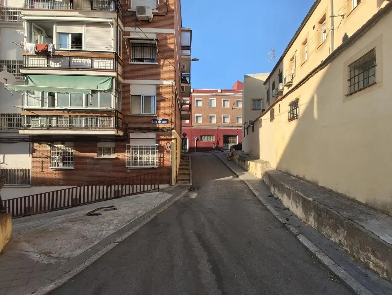 Vista exterior de Planta baja en venta en Madrid