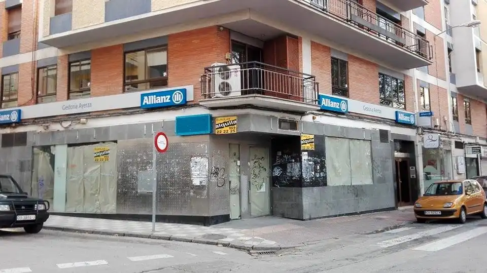 Local comercial de lloguer a Centro