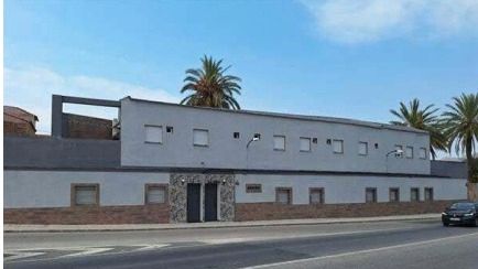 Vista exterior de Casa adosada en venta en Orihuela con Aire acondicionado y Terraza
