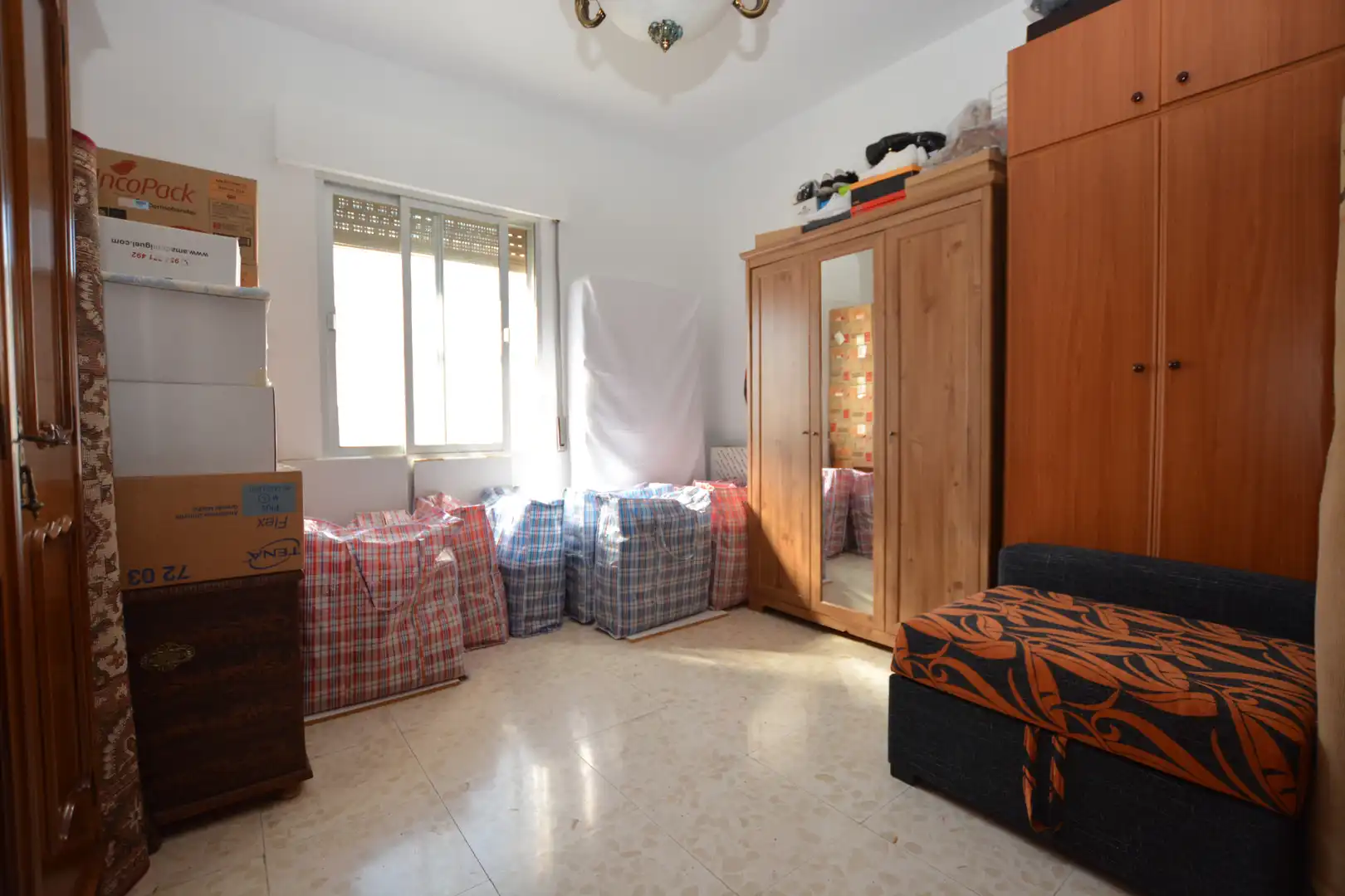 Casa adosada en venta en Calle Juan Ramón Jiménez, Olivares