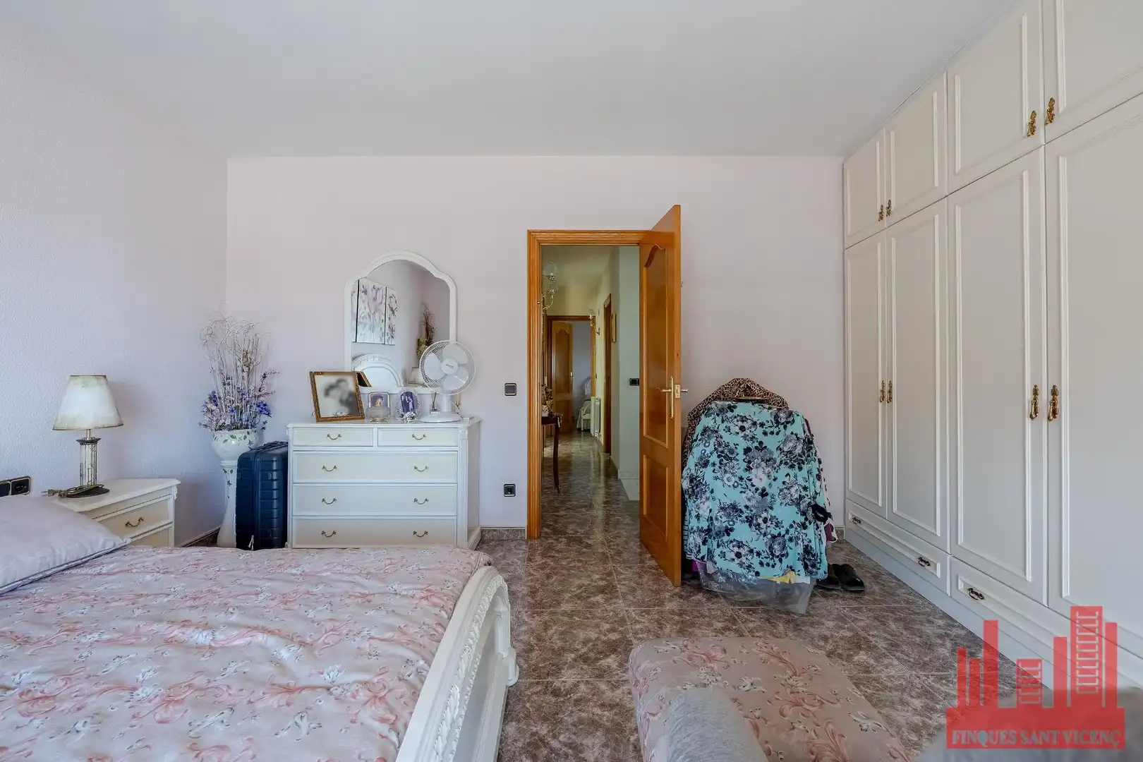 Habitación de Casa o chalet en venta en Sant Vicenç Dels Horts con Aire acondicionado, Calefacción y Terraza