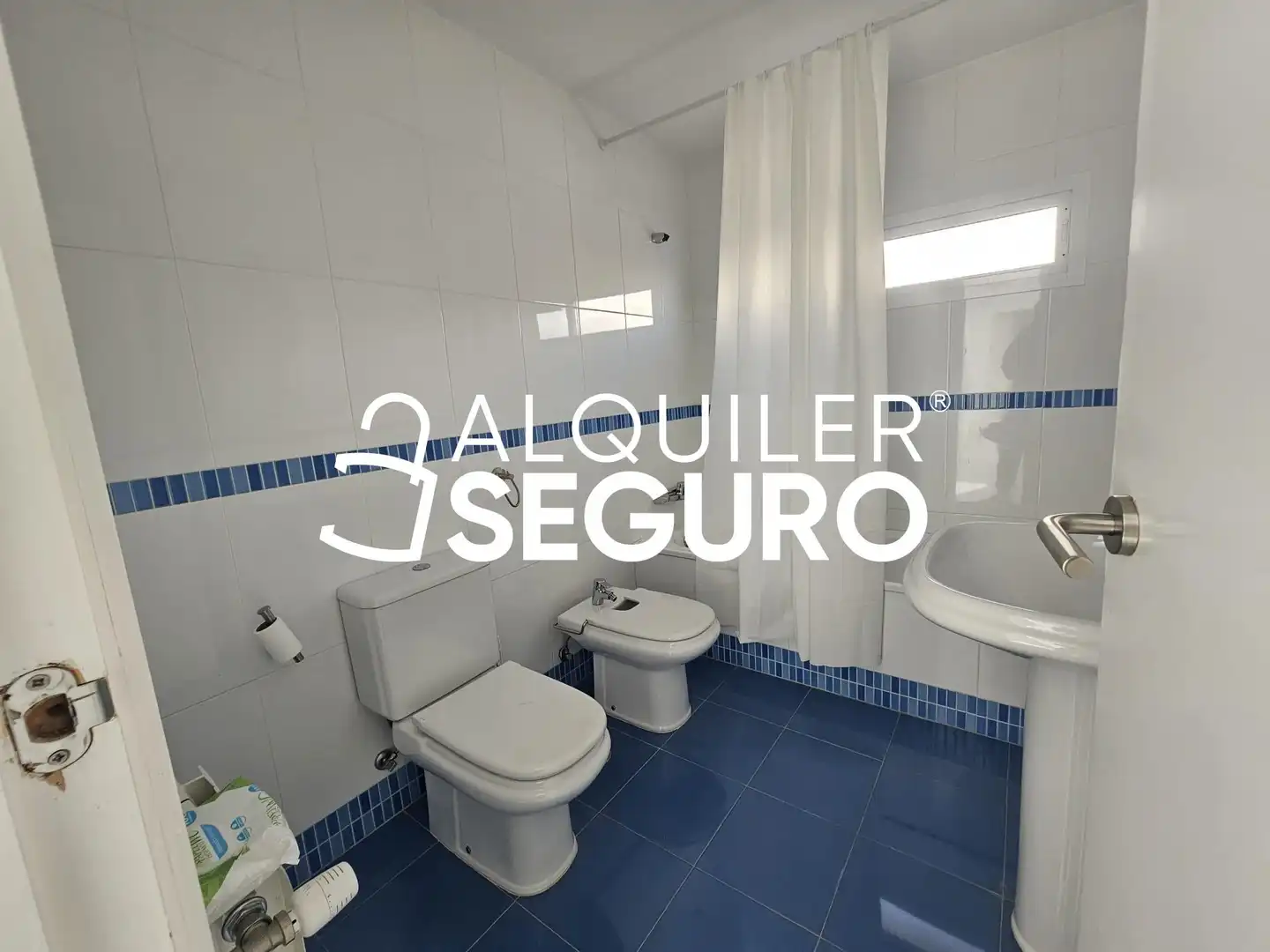 Bany de Casa o xalet de lloguer en Conil de la Frontera amb Calefacció, Terrassa i Piscina