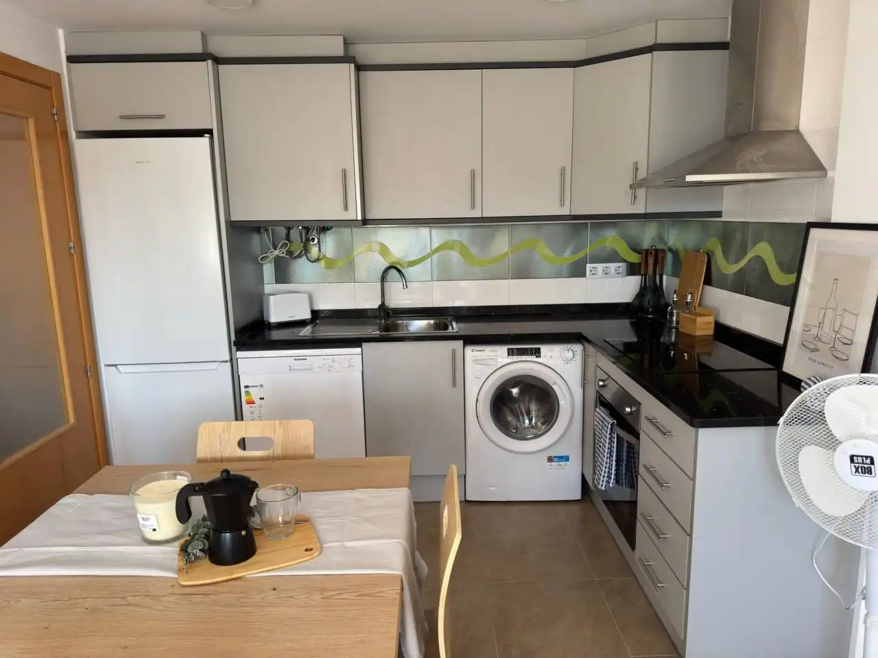 Flat with lift to rent in Calle Joanot Martorell, imagen 3