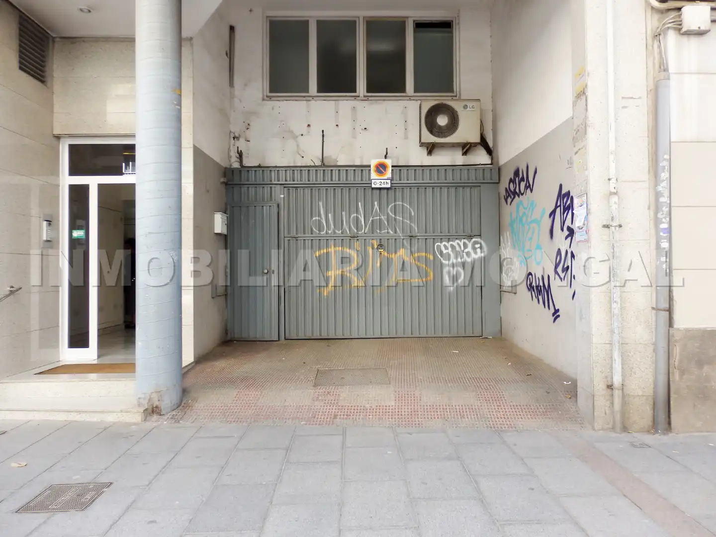 Garage zur Miete in Carrer de Joaquim Rubió i Ors, 298, Centre