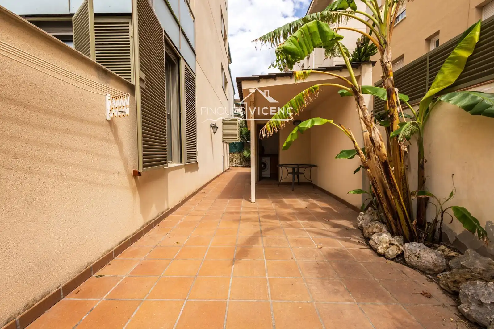 Außenansicht von Wohnung zum Verkauf in Calafell mit Klimaanlage, Heizung und Terrasse