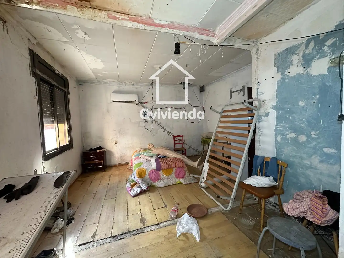 Sala d'estar de Casa adosada en venda en Sabadell amb Terrassa