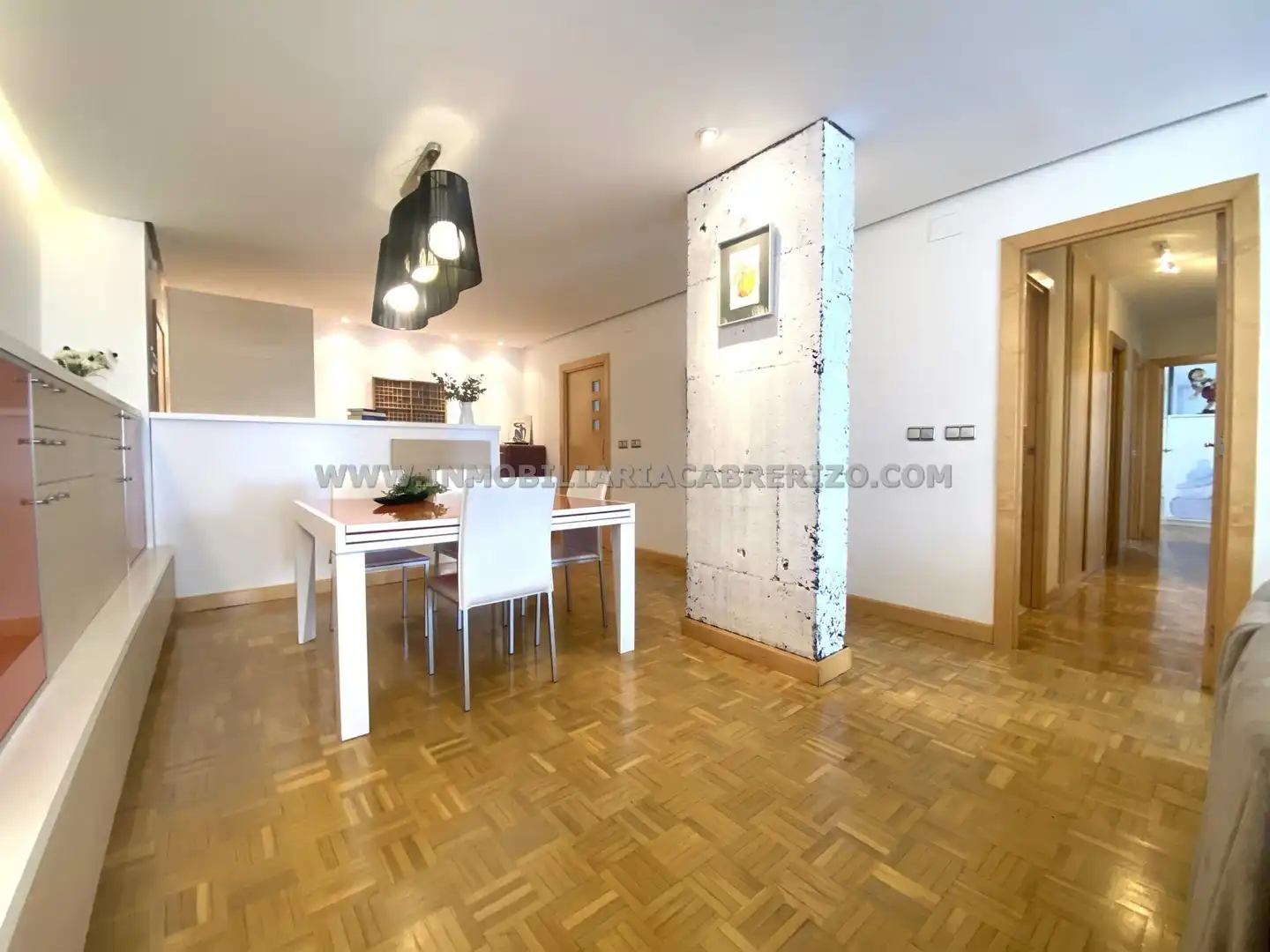 Comedor de Piso en venta en Barañáin / Barañain con Calefacción, Parquet y Horno