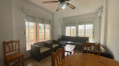 Foto 4 von Einfamilien-Reihenhaus zur Miete in Calle Madamme Curie, Zona los Frutales, Torrevieja