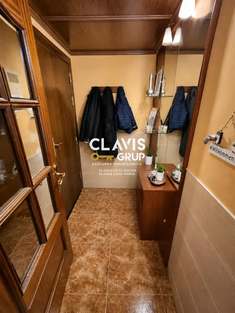 Flat for sale in Barcelona  with Air Conditioner, Terrace and Balcony