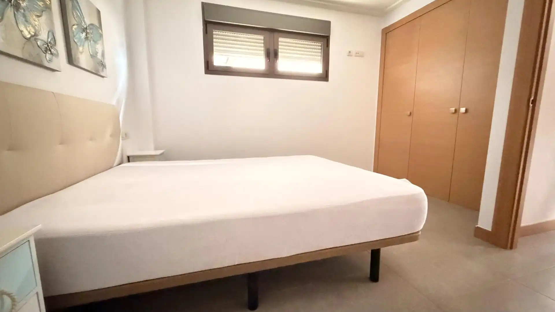 Habitación de Apartamento en venta en Elche / Elx con Aire acondicionado, Jardín privado y Terraza