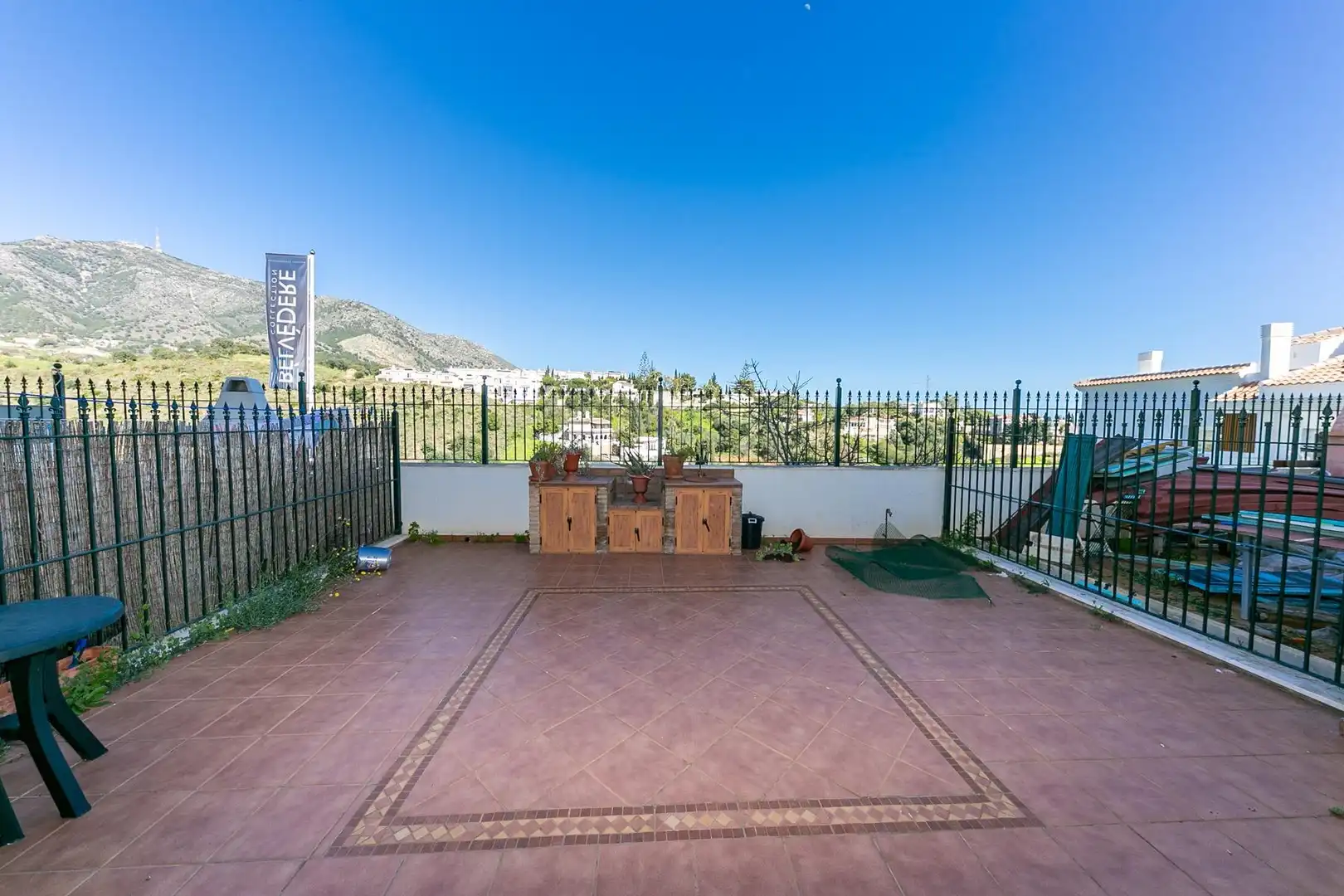 Jardín de Planta baja en venta en Fuengirola con Aire acondicionado, Calefacción y Jardín privado