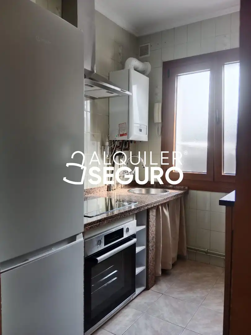 Küche von Wohnung zur Miete in Oviedo  mit Heizung, Terrasse und Möbliert