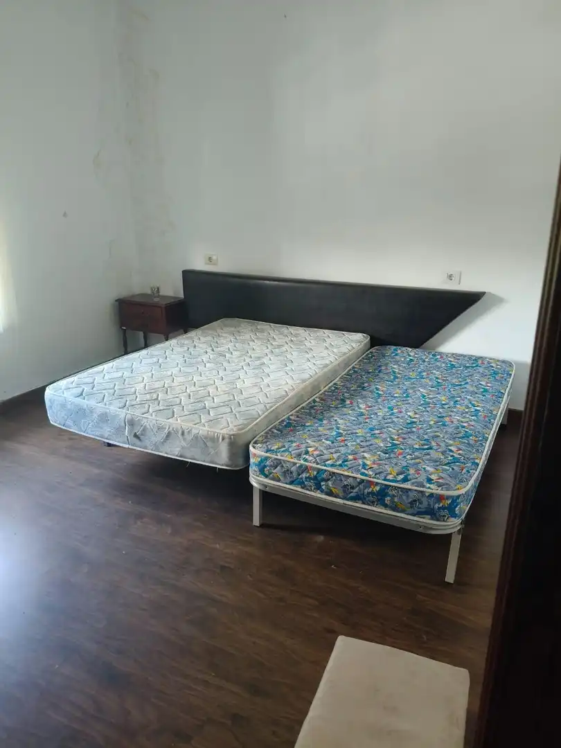 Bedroom of Buildings for sale in Ourense Capital 