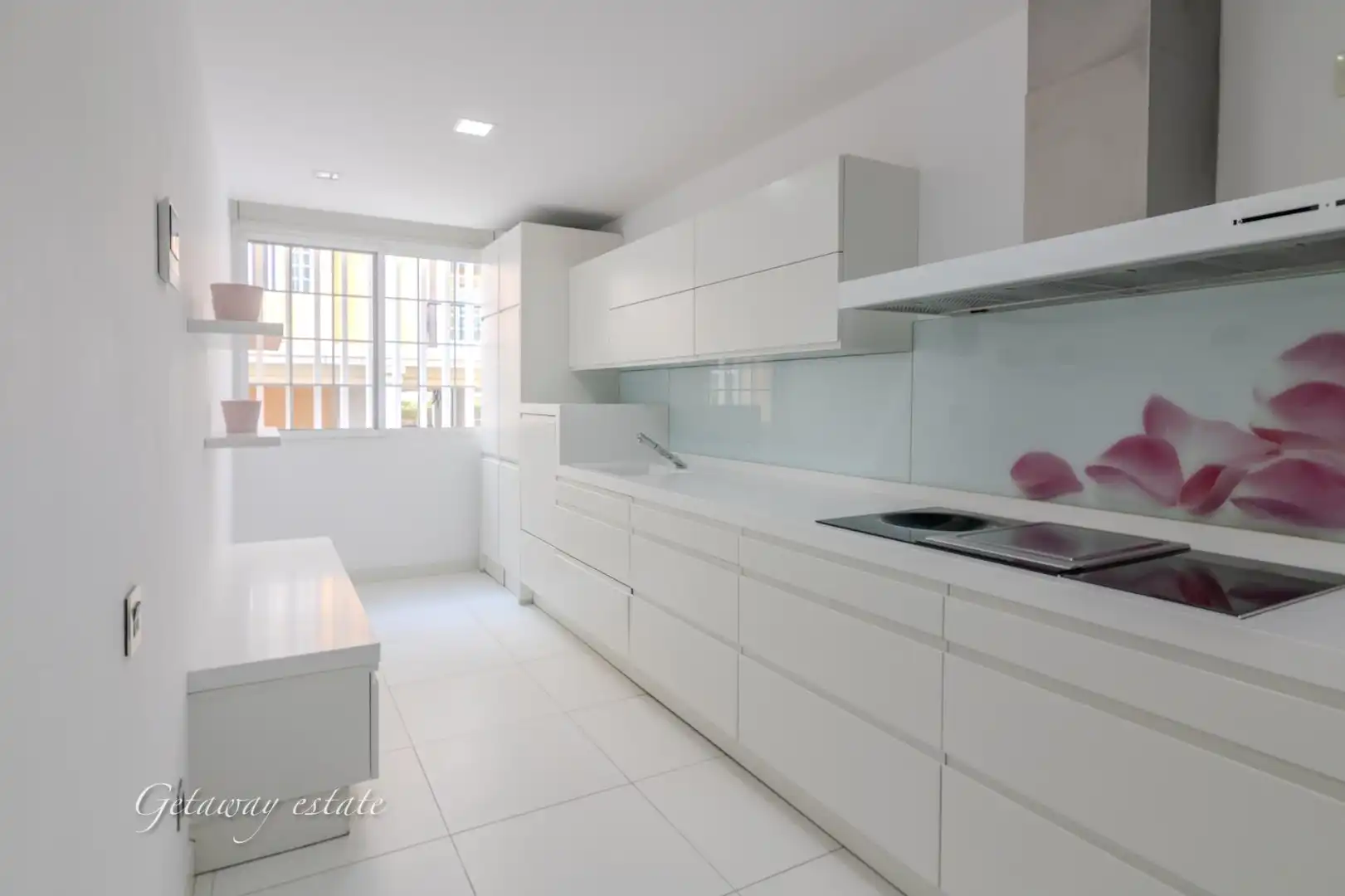 Kitchen of Flat for rent in Las Palmas de Gran Canaria  with Air Conditioner, Heating and Storage room