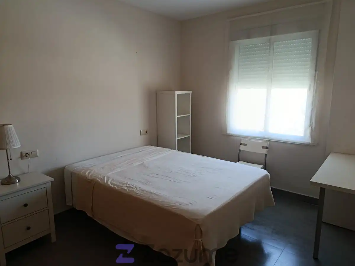 Schlafzimmer von Wohnungen zur Miete in Sevilla mit Klimaanlage, Heizung und Möbliert