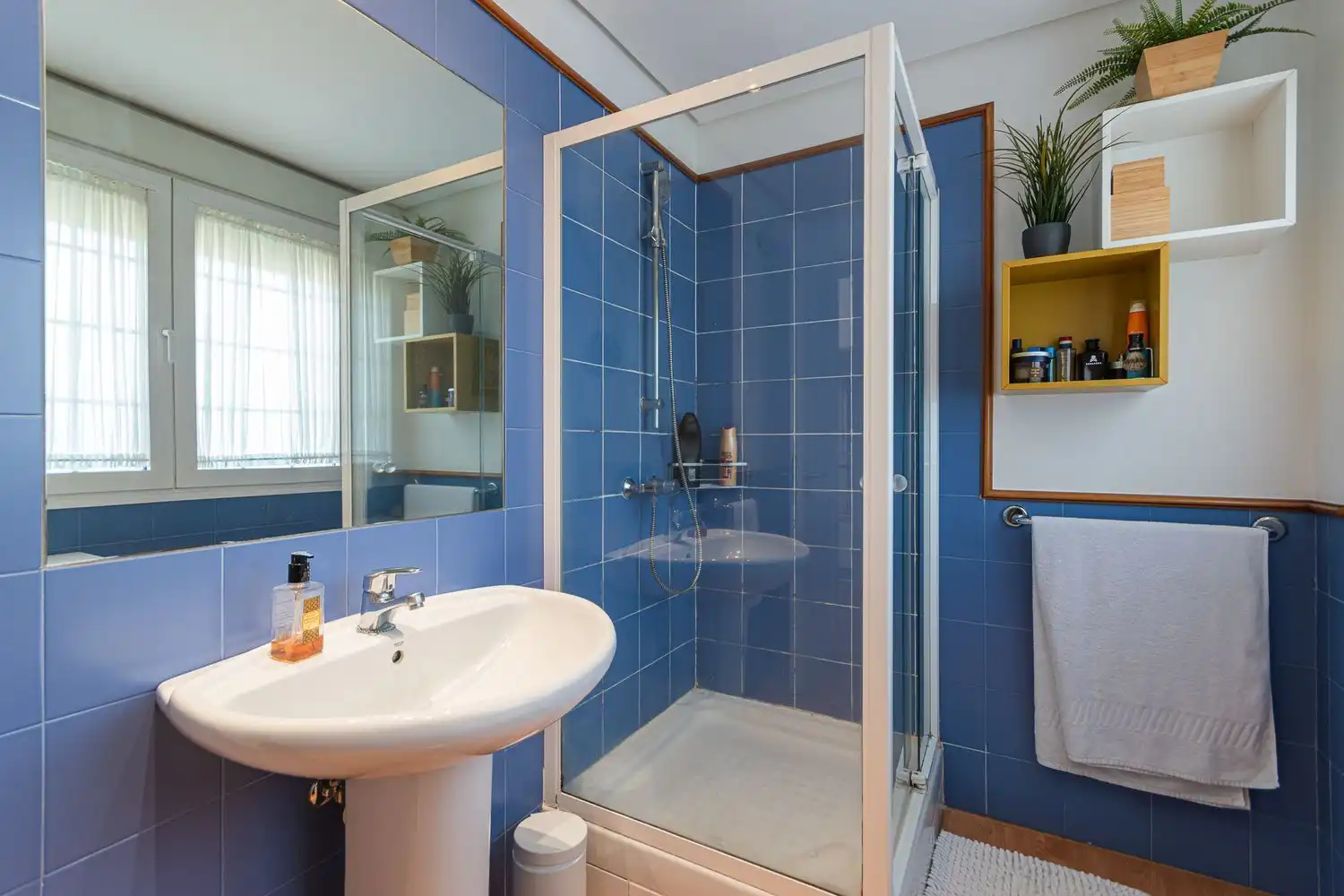Bathroom of Houses for sale in Boadilla del Monte  with Air Conditioner, Heating and Storage room