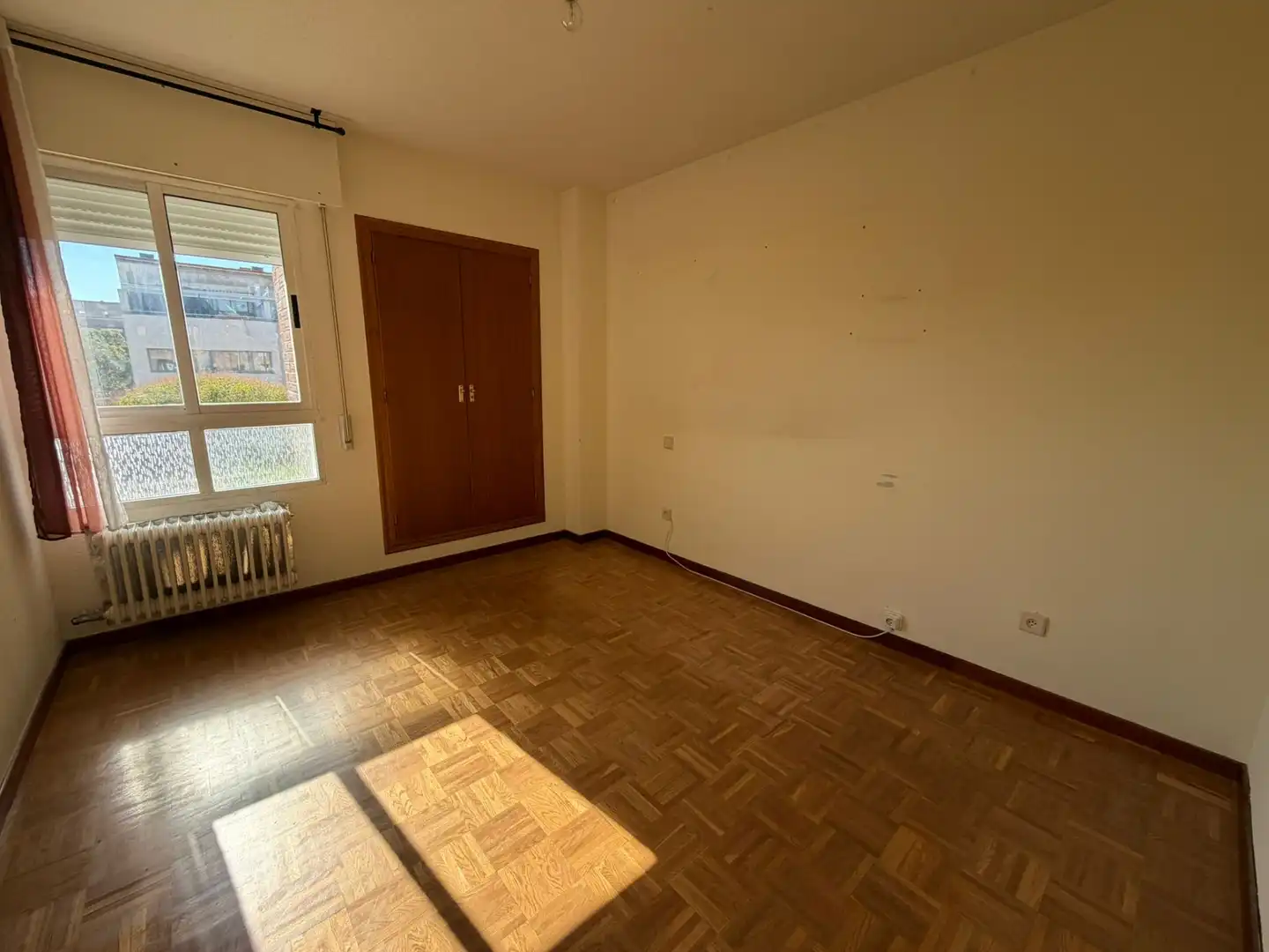Bedroom of Flat for rent in Valladolid