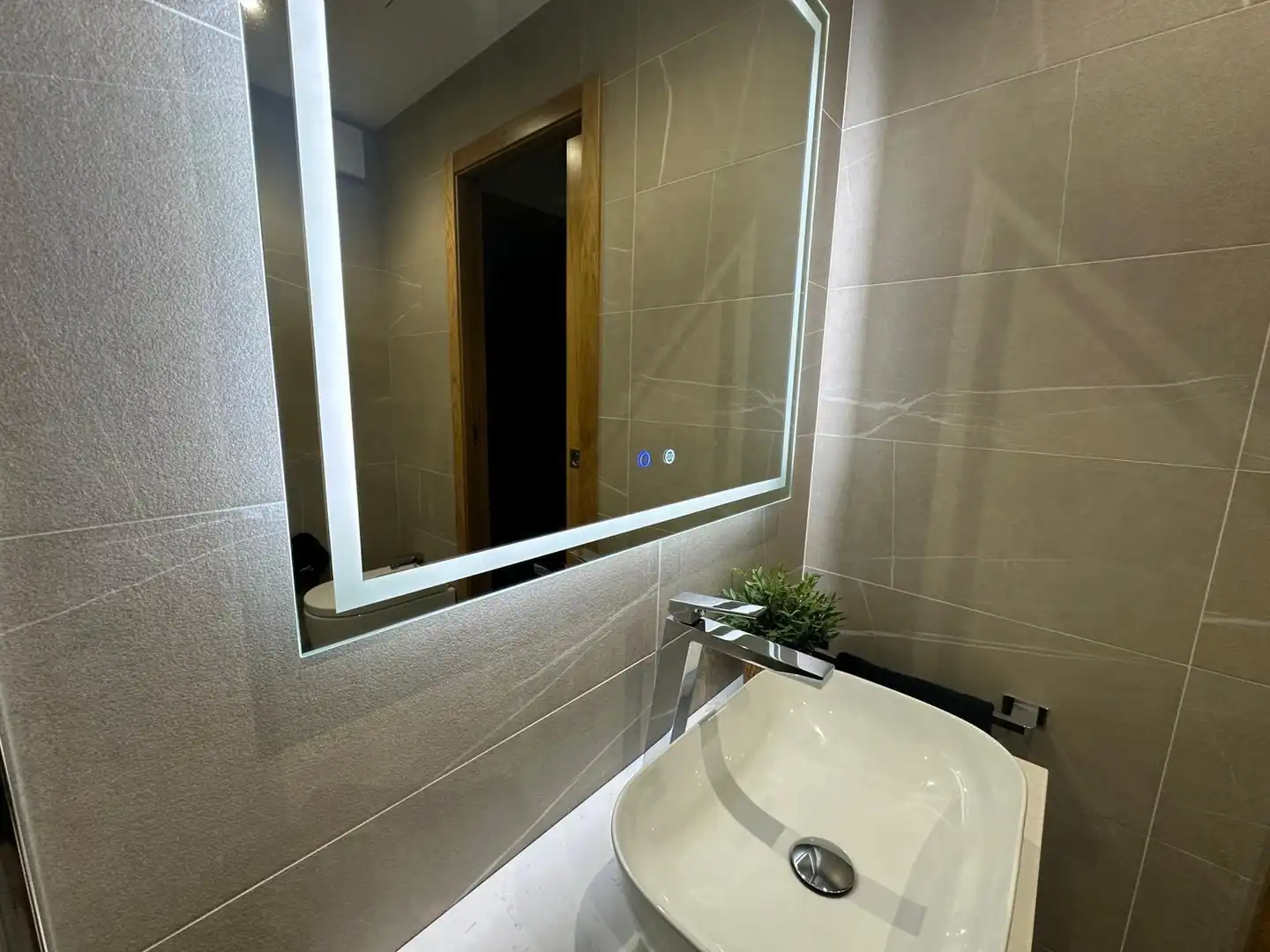 Bathroom of Flat for sale in Ourense Capital   with Air Conditioner, Heating and Terrace