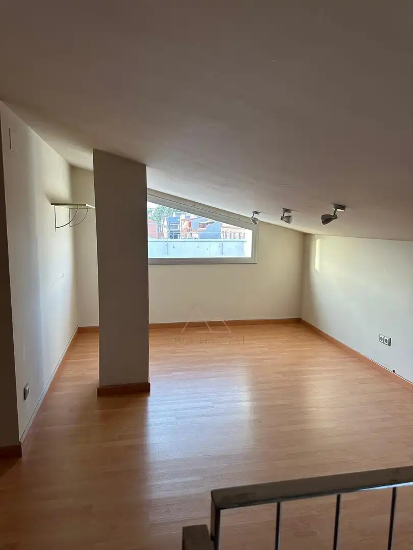 Maisonette zum Verkauf in Alpicat mit Klimaanlage und Schwimmbad