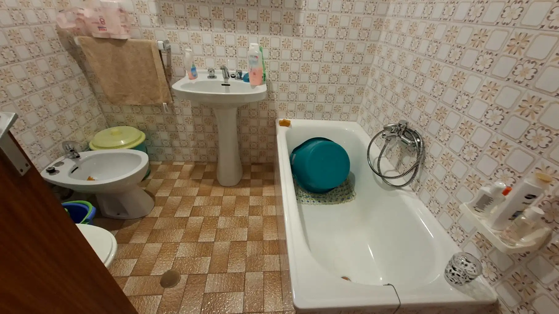 Bathroom of Apartments for sale in Melide
