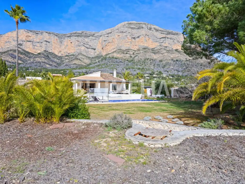 Vista exterior de Casa o chalet en venta en Jávea / Xàbia con Aire acondicionado, Jardín privado y Terraza