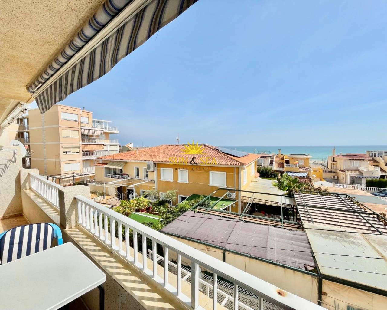 Exterior view of Apartment to rent in Guardamar del Segura  with Heating, Furnished and Washing machine