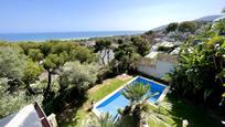 Jardí de Casa o xalet en venda en Castelldefels amb Aire condicionat, Terrassa i Piscina