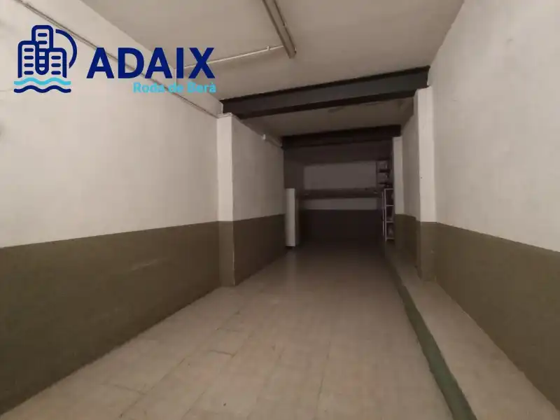 Parking de Piso en venta en Roda de Berà con Calefacción, Terraza y Trastero