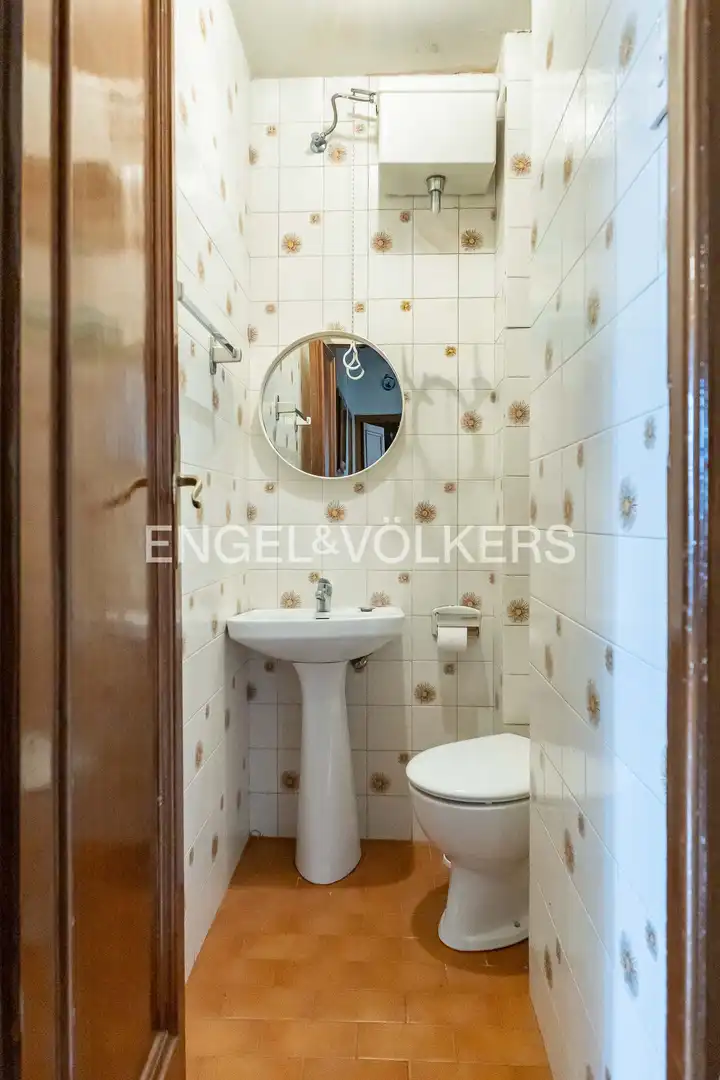 Bathroom of Flat for sale in Madrid  with Heating, Terrace and Balcony