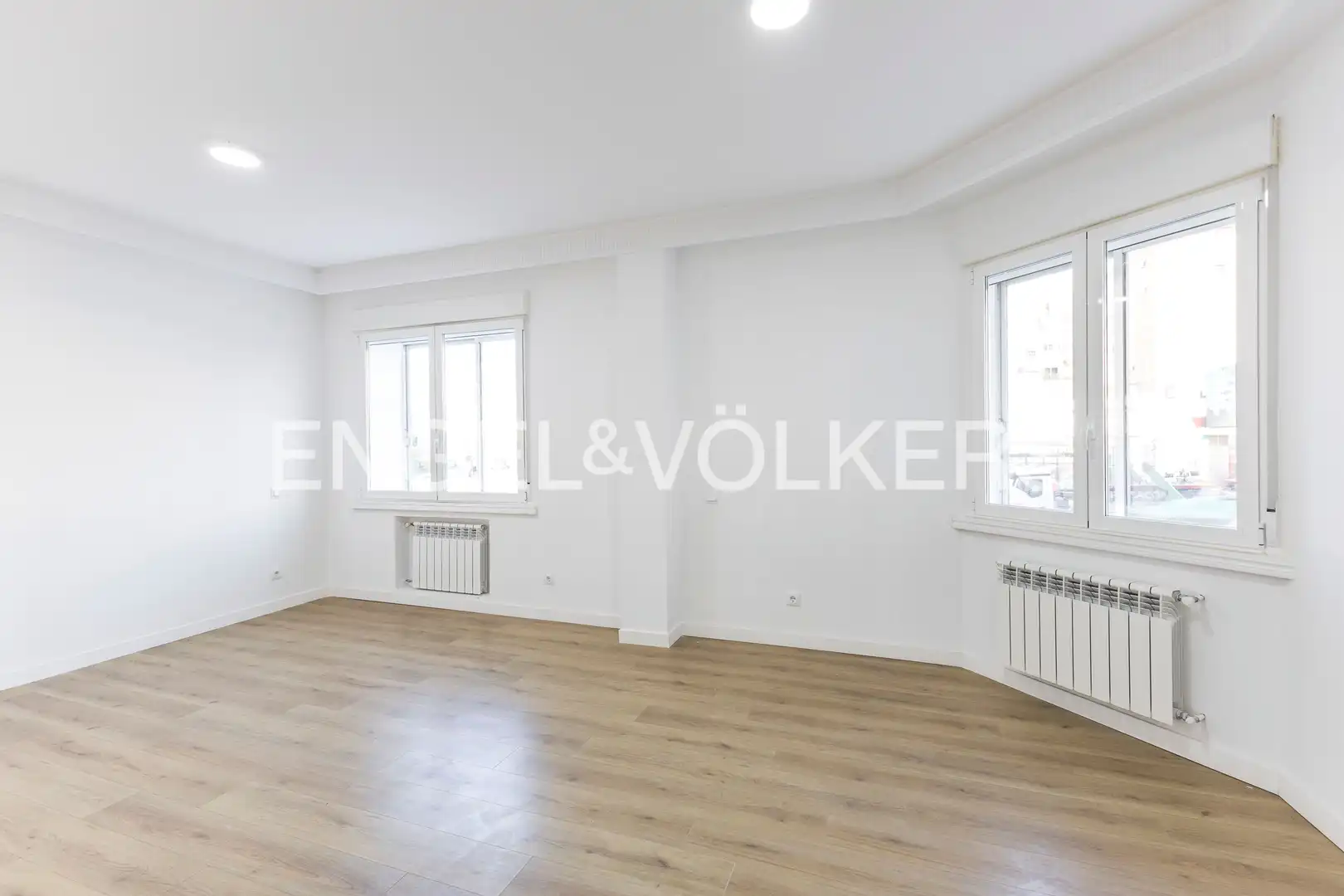 Wohnzimmer von Wohnung zur Miete in Madrid mit Klimaanlage, Heizung und Parkett