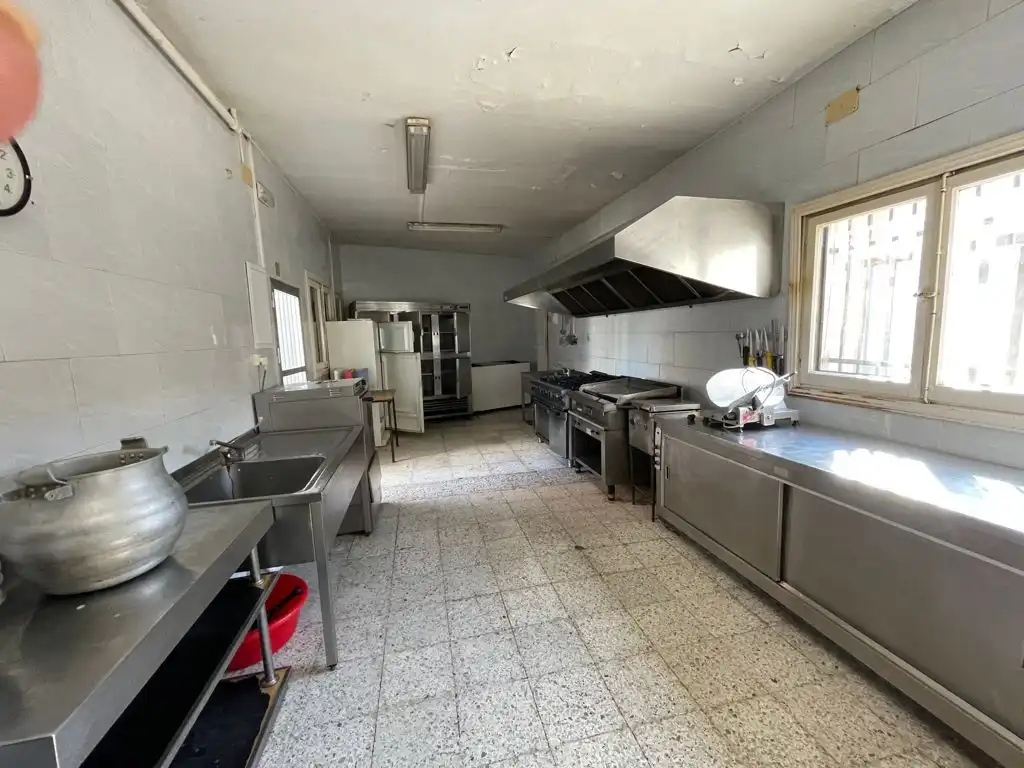 Cocina de Edificio en venta en Madrigal de las Altas Torres