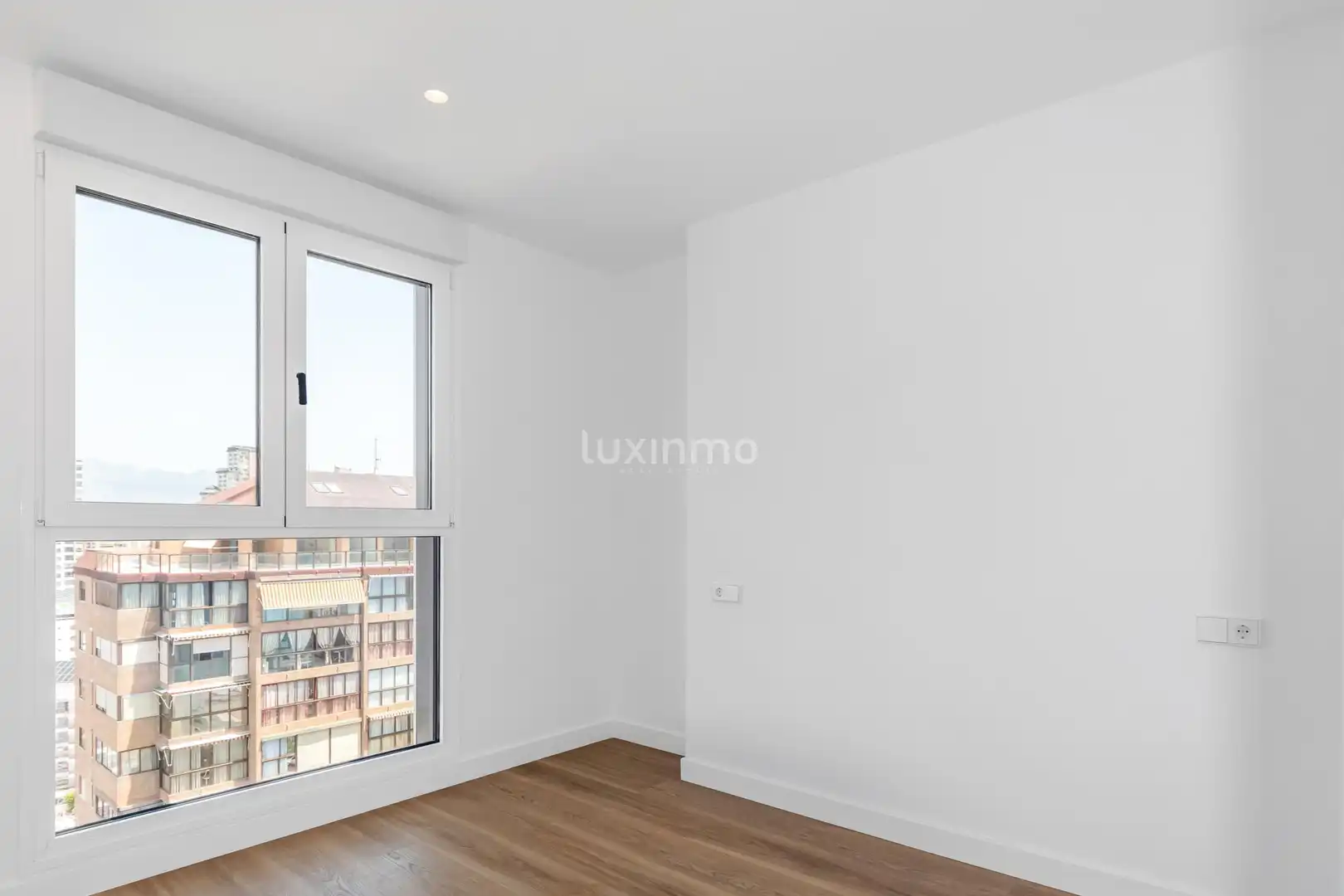 Bedroom of Flat for sale in Benidorm  with Air Conditioner, Heating and Private garden
