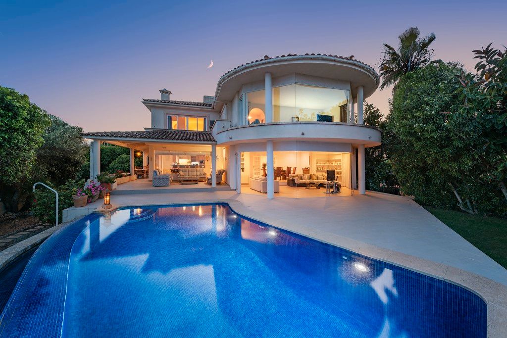 Vista exterior de Casa o xalet en venda en Alcúdia amb Aire condicionat, Calefacció i Jardí privat